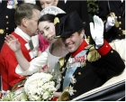 揭秘丹麦王储妃玛丽·唐纳森的服饰