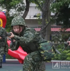 台独分子究竟还想把多少台湾年轻人绑上“末日战车”？