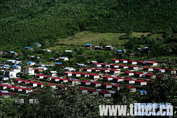 门巴人居住的墨脱新村