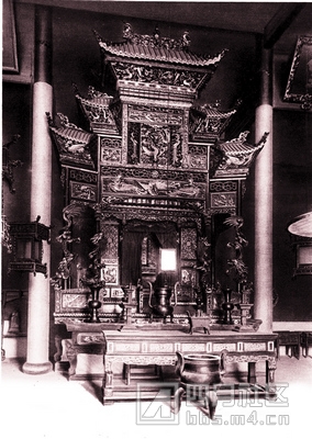 4-1906年9月长沙文庙大成殿内祭坛.jpg