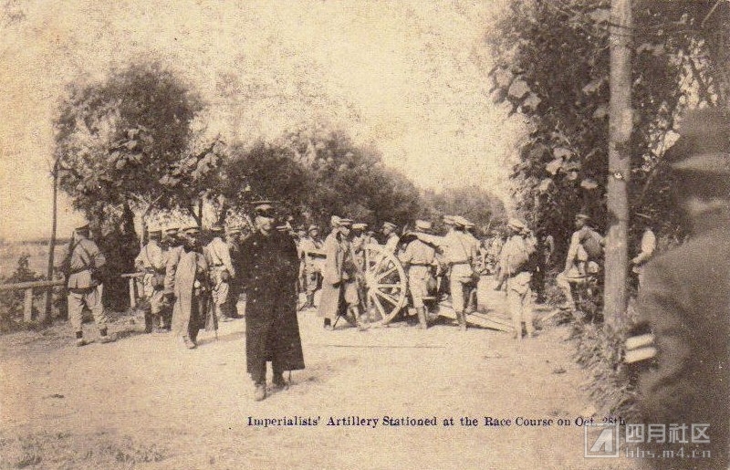 14-1911年10月28日前來鎮壓革命的大清新軍，正在漢口賽馬場布防火炮。.jpg.jpg
