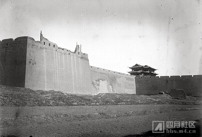 (1)1907年10月22日-23日，大同府城墙.jpg