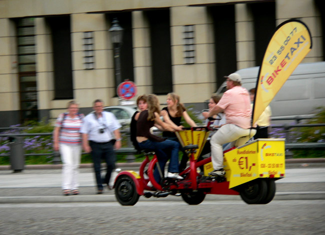 Berlin-Bike-Taxi-W.jpg
