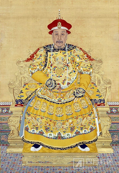 414px-乾隆皇帝老年肖像3.jpg