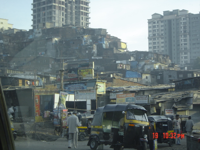 孟买令人震惊的贫民窟