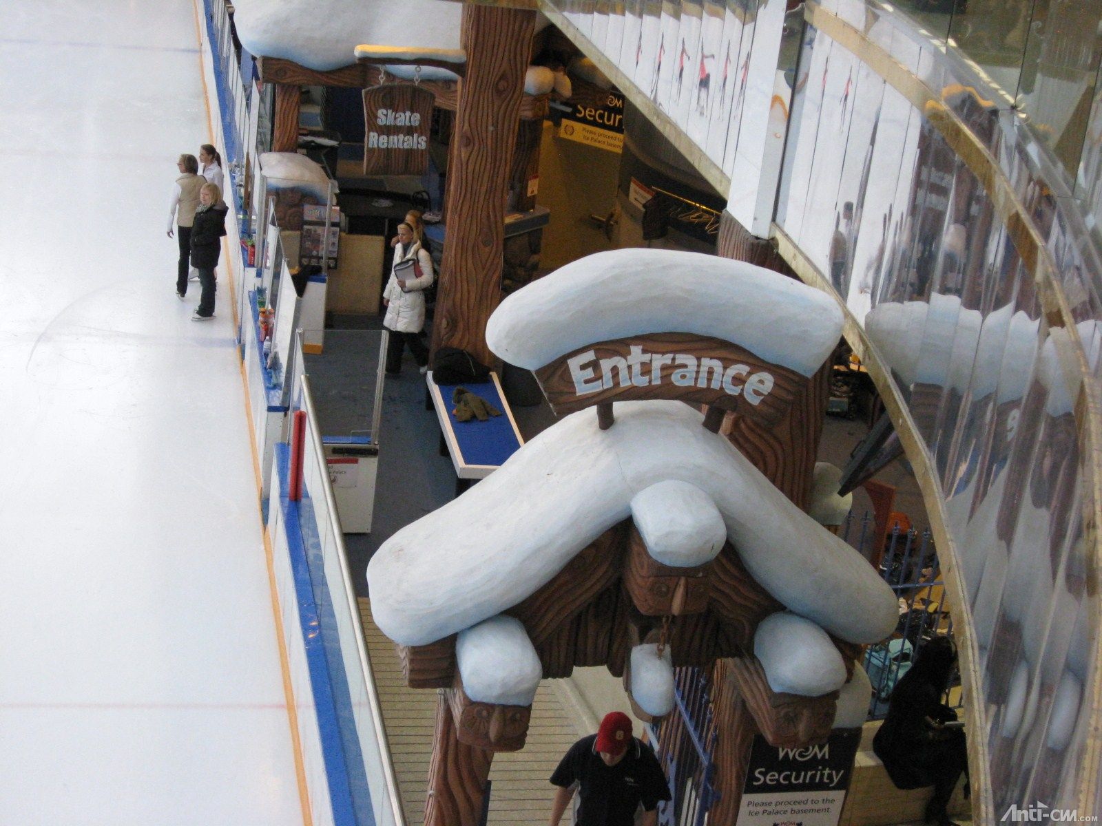 ice place 入口.JPG