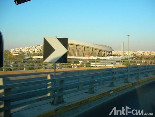 沿途的看到的体育馆，让我想起04年那场美轮美奂的雅典奥运开幕式。