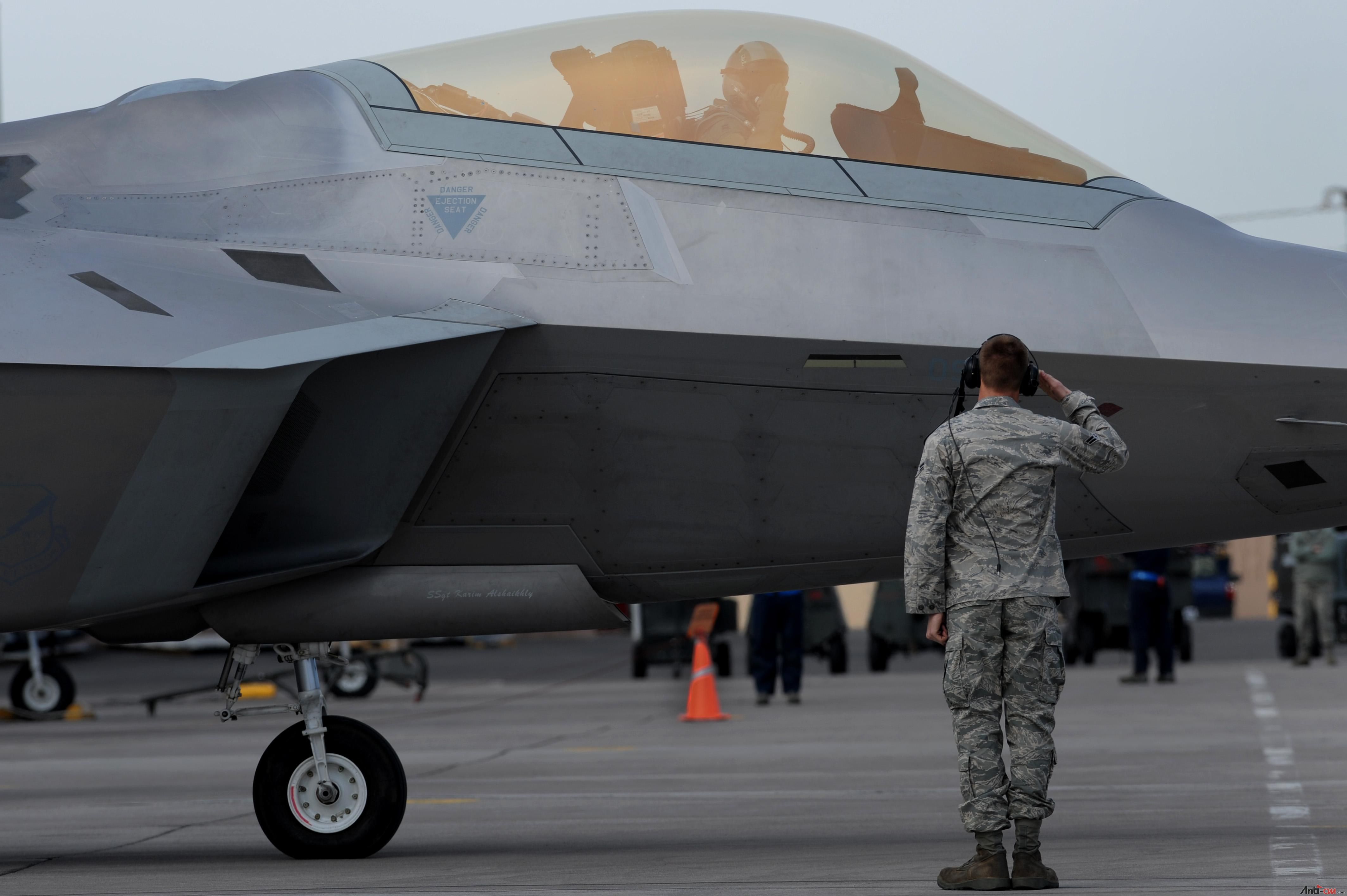 f-228.jpg