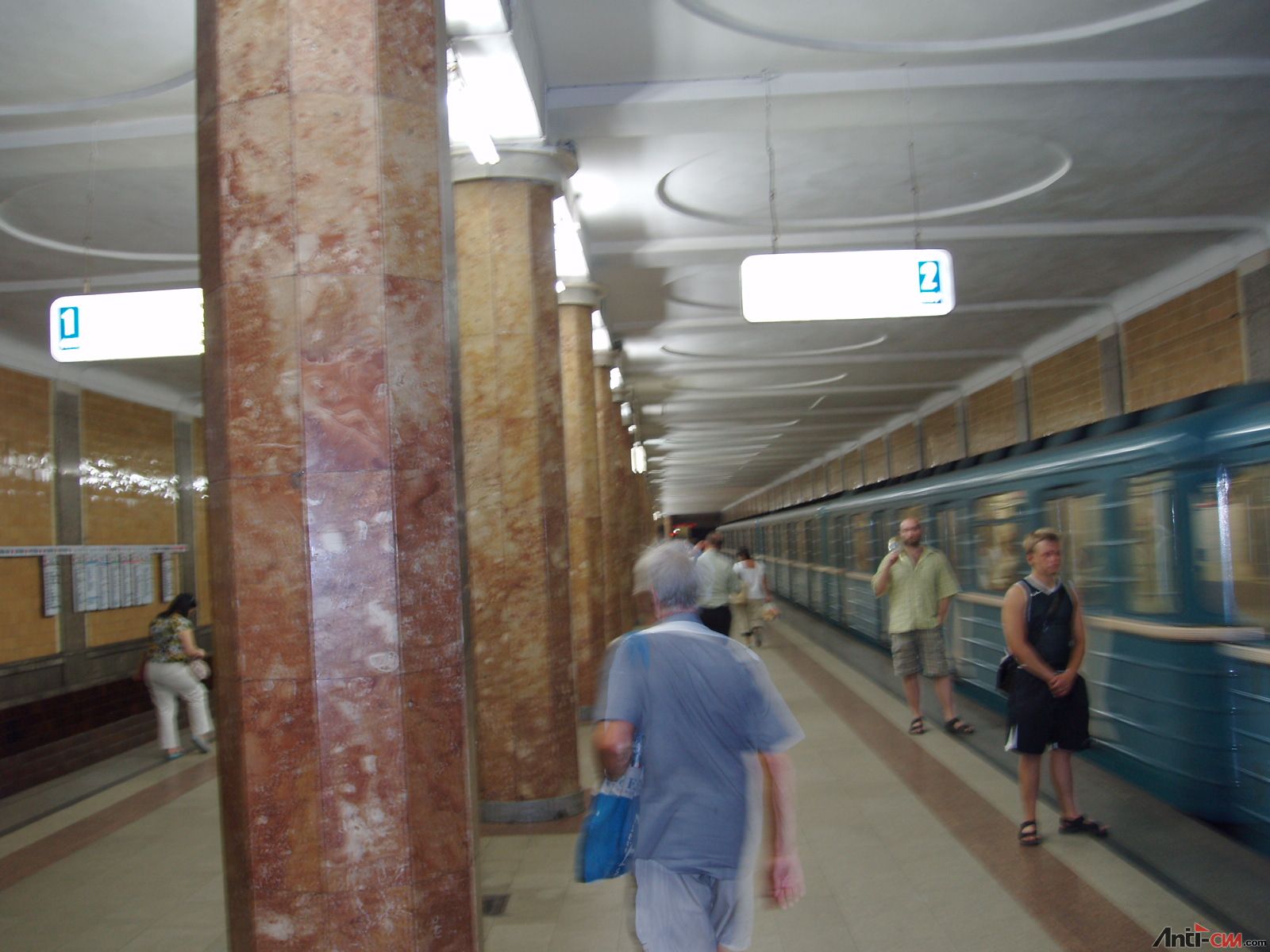 俄罗斯地铁站。